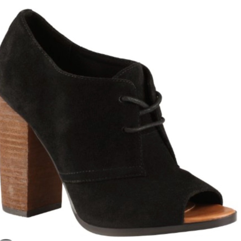 Asenama boots